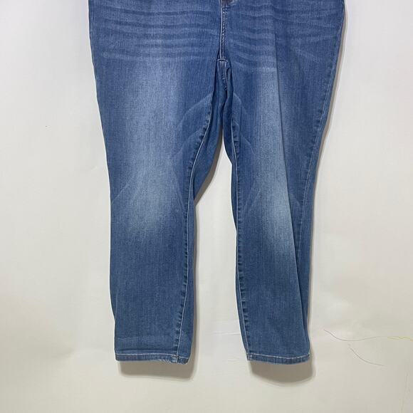 Judy Blue Jeans Womens Plus 22W Blue Distressed Slim Fit Stretchy Pockets - Picture 9 of 10
